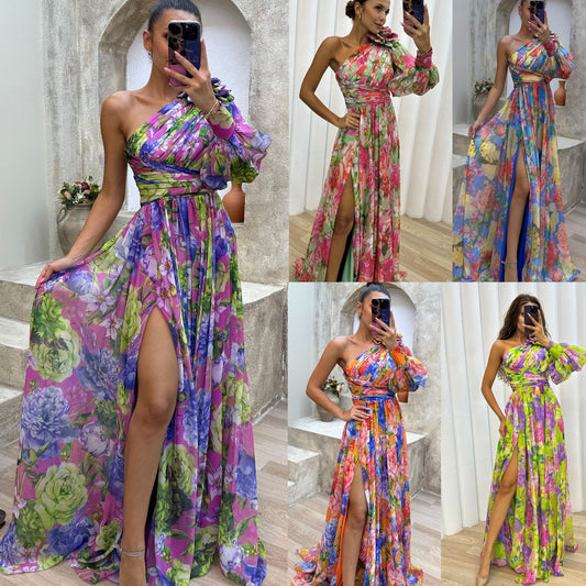 Robe longue asymétrique à manches lanternes, fente haute et imprimé floral