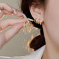 ✨ Boucles d'oreilles élégantes courbées avec zircon – design élégant et moderne
